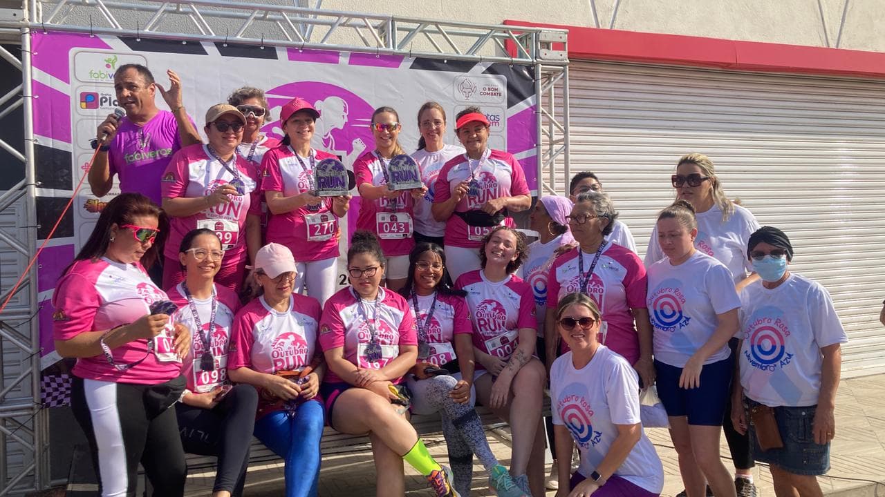 A 5ª Corrida Outubro Run, alusiva ao Outubro Rosa, reuniu mais de 250 corredores de ruas