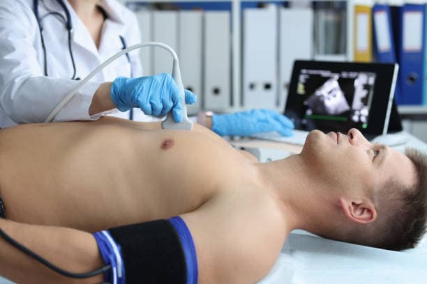 Curso básico de ECG possibilita maior rapidez em atendimentos de emergência