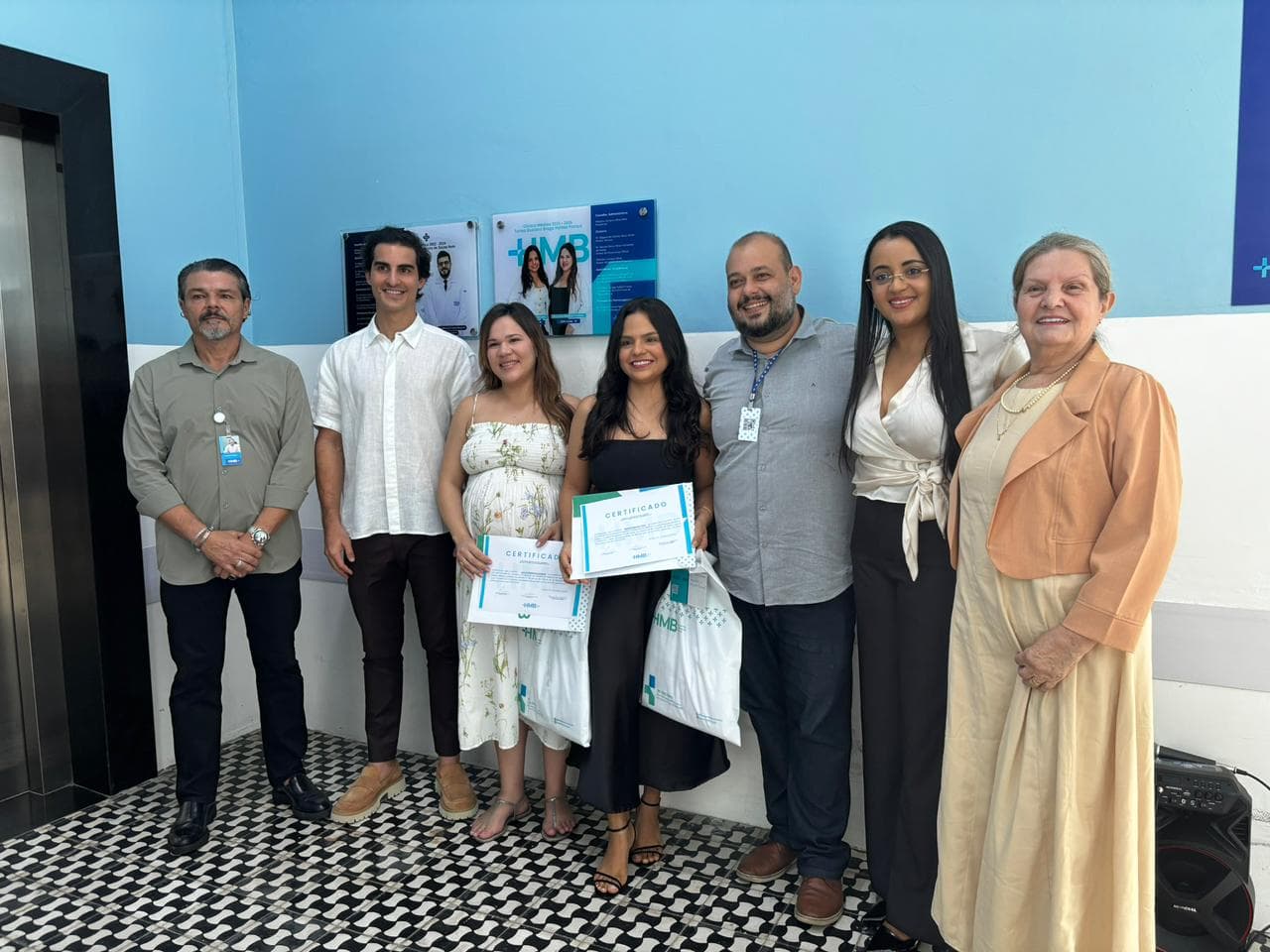 HMB forma terceira turma de residência em Clínica Médica e homenageia preceptor