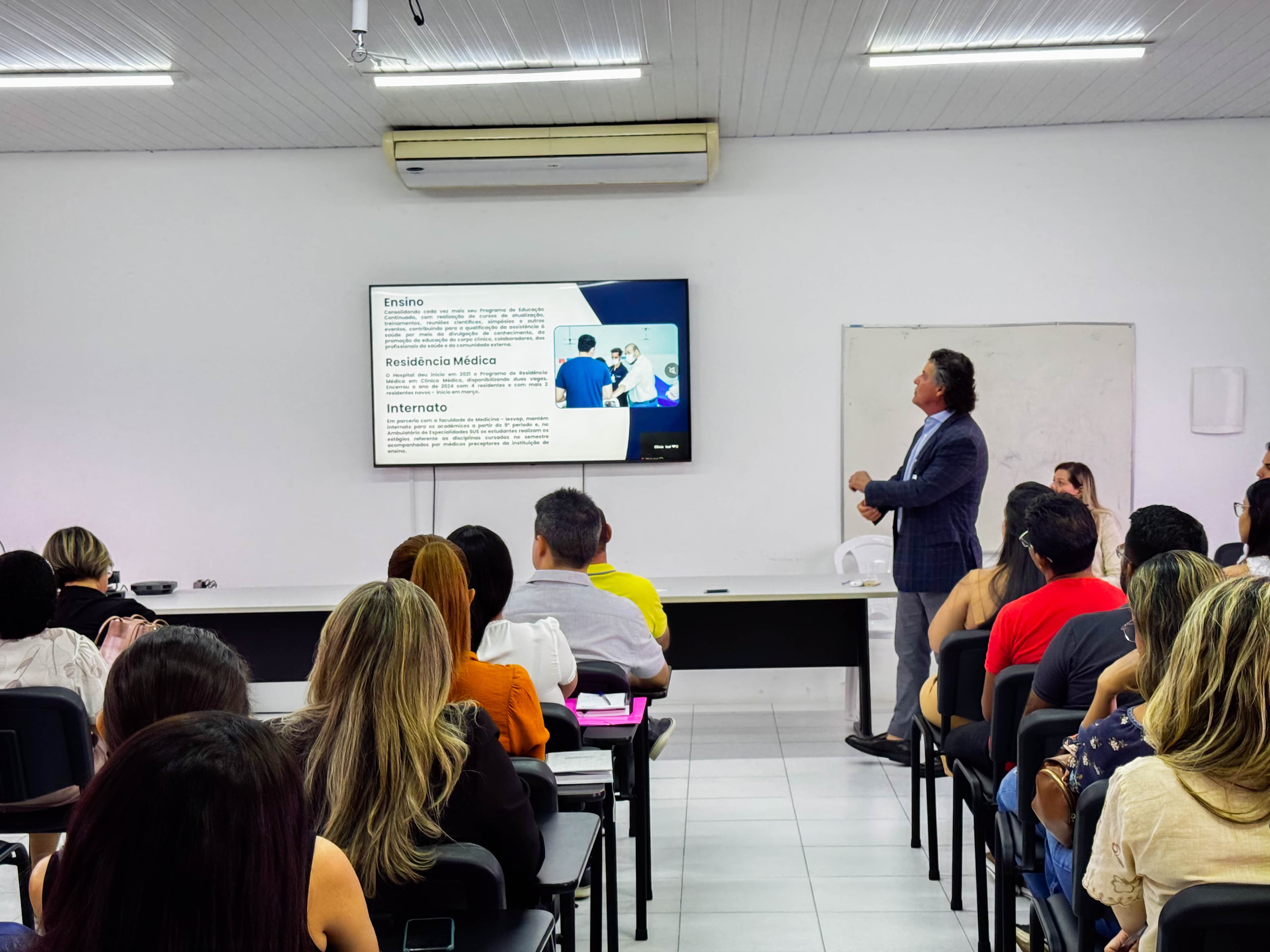 HMB reúne prefeitos e secretários de saúde para apresentação de serviços pelo SUS