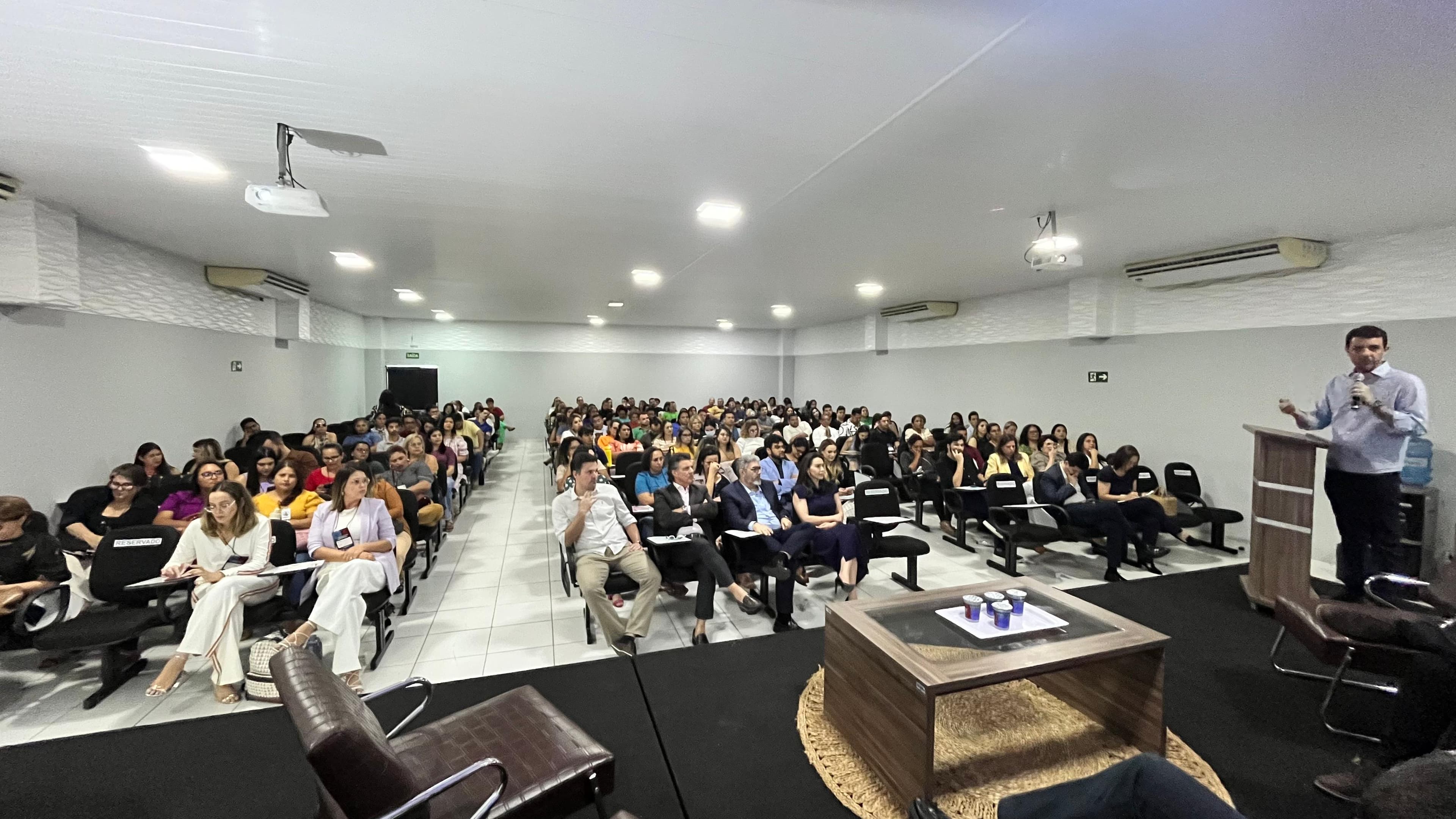 Simpósio de Oncologia e Cardiologia capacita profissionais da saúde