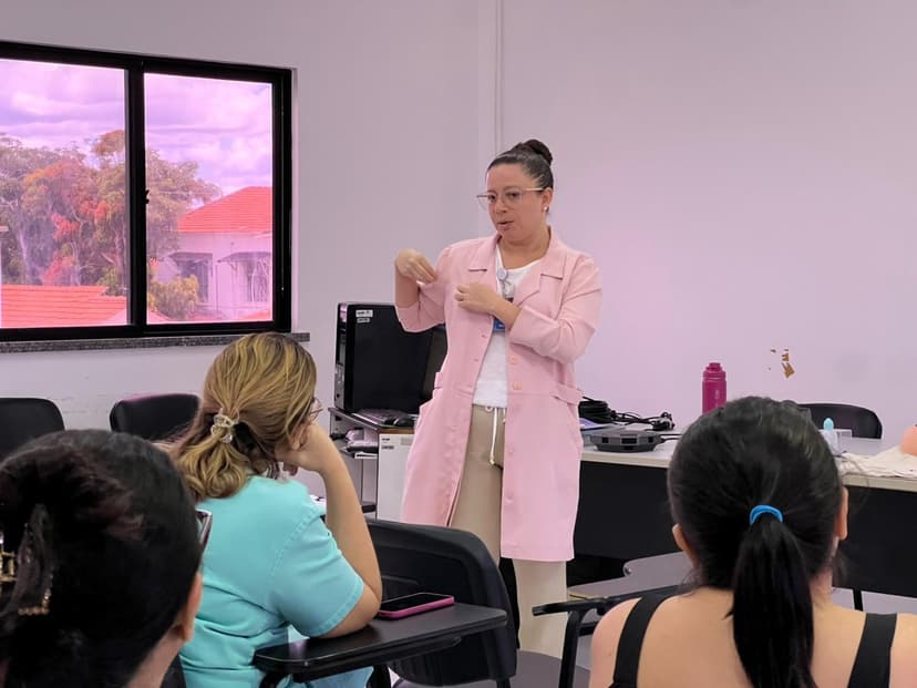 Treinamento qualifica equipe para apoiar famílias em situação de vulnerabilidade